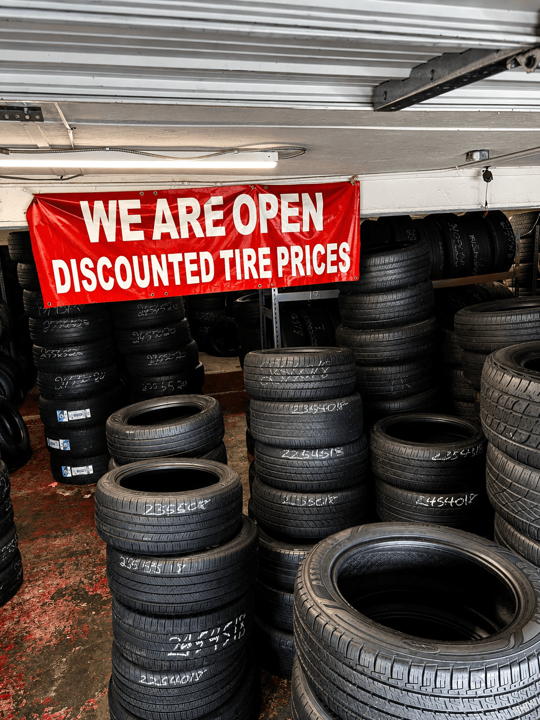 Large used tire inventory